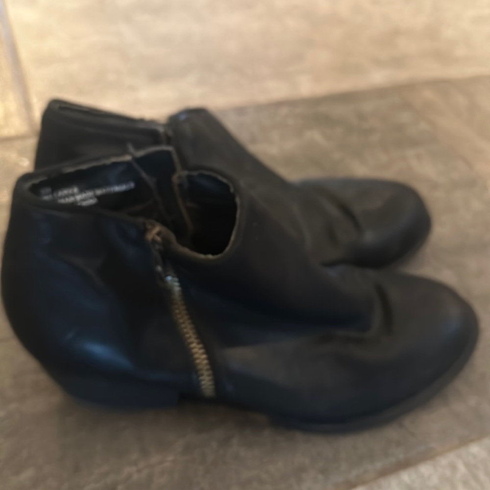Black ankle boot